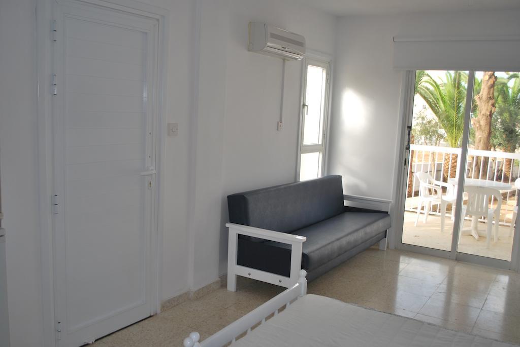 Flisvos Beach Apartments Protaras Pokój zdjęcie